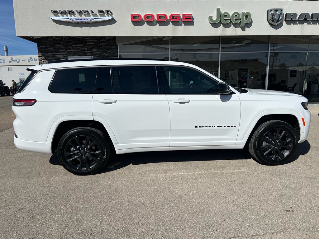 2026 Jeep Grand Cherokee Limited Reserve