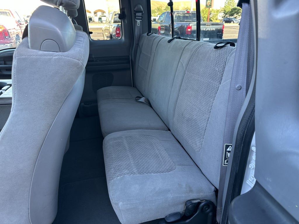 2004 Ford F-250 Base