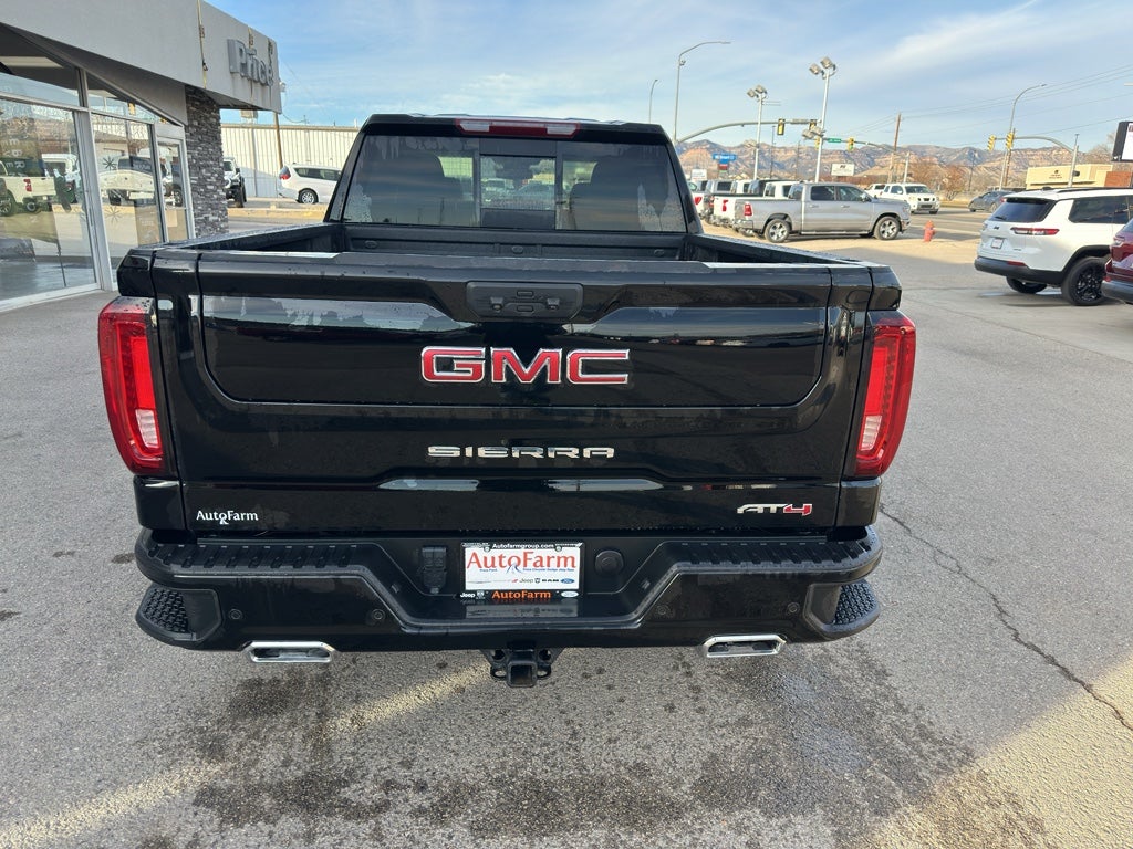 2023 GMC Sierra 1500 AT4