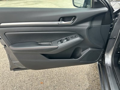 2026 Nissan Altima SR