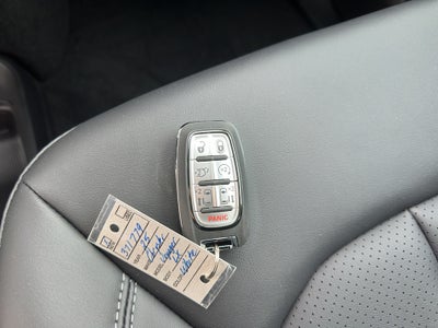 2025 Chrysler Voyager LX