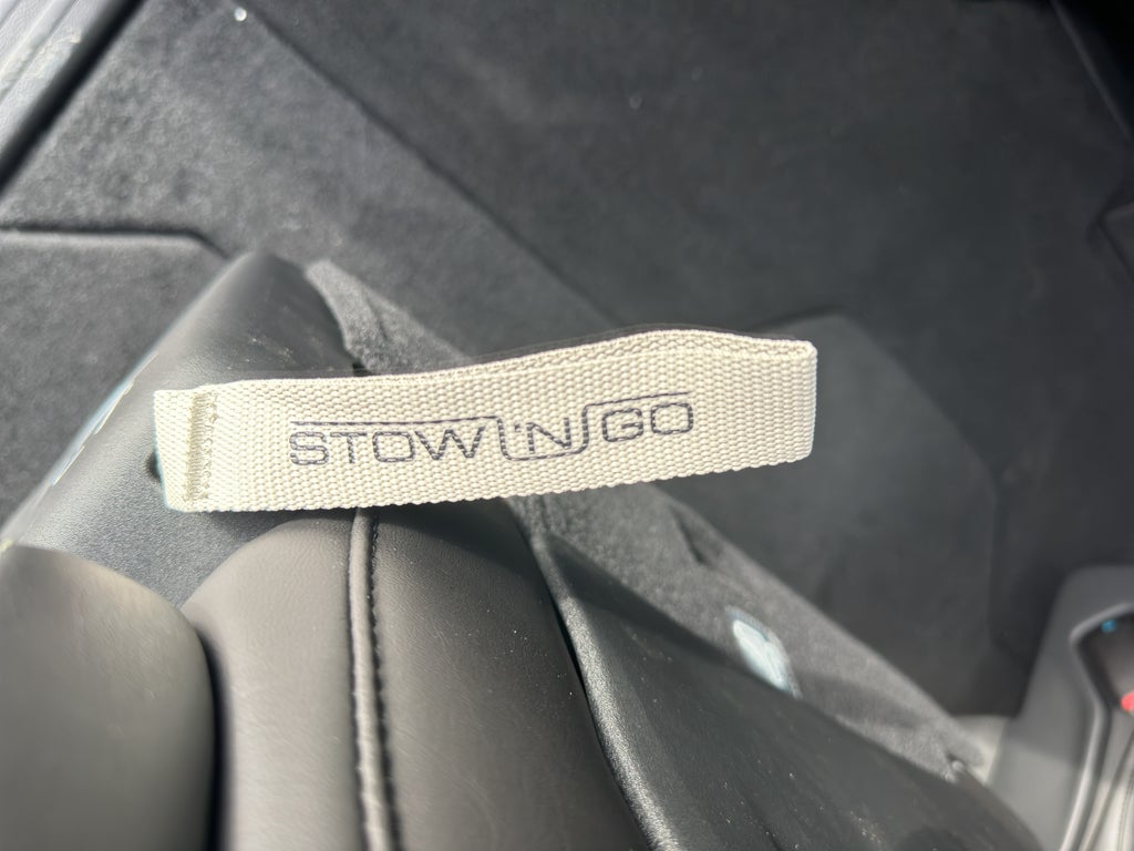 2025 Chrysler Voyager LX