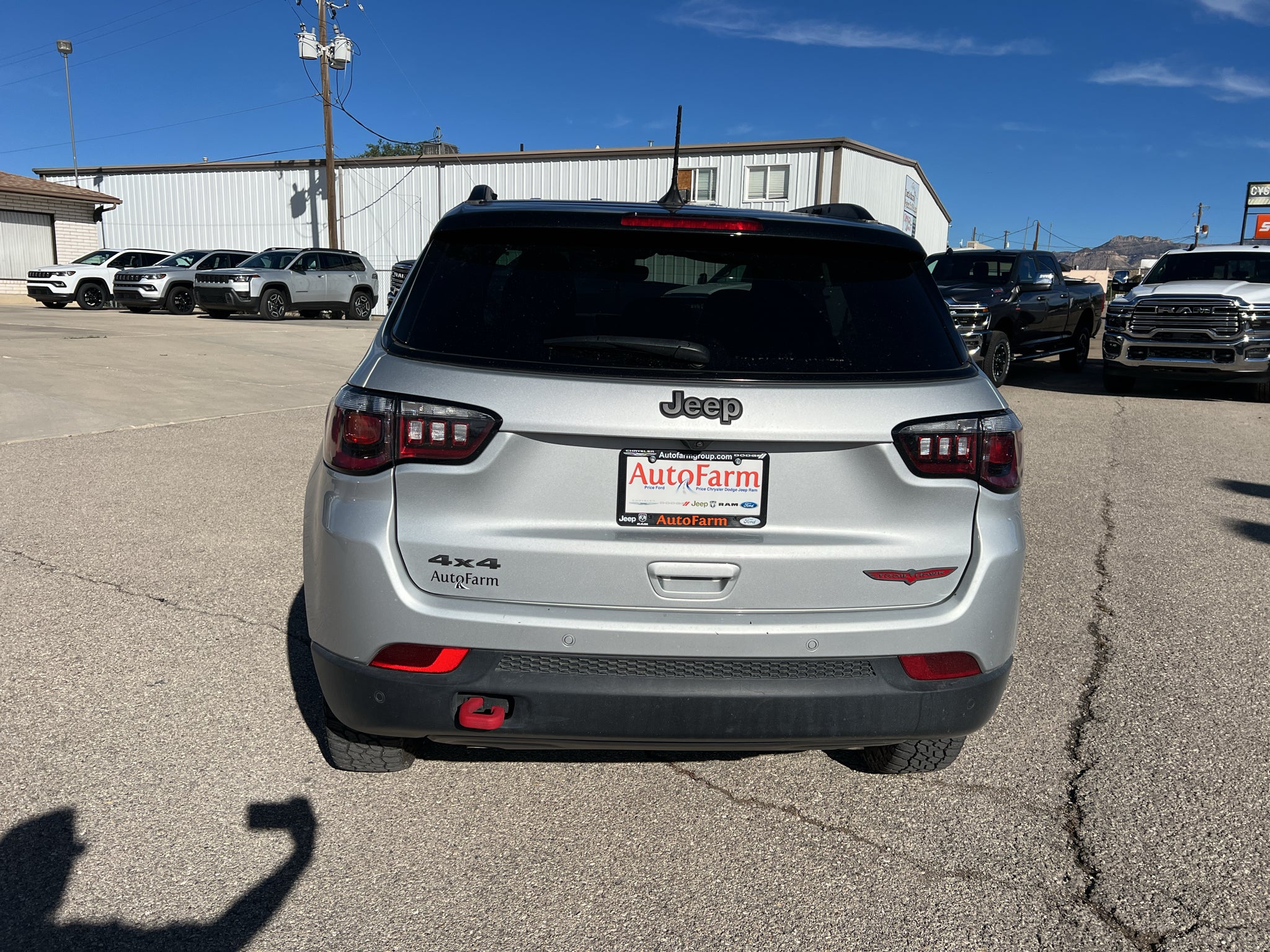 2025 Jeep Compass Trailhawk