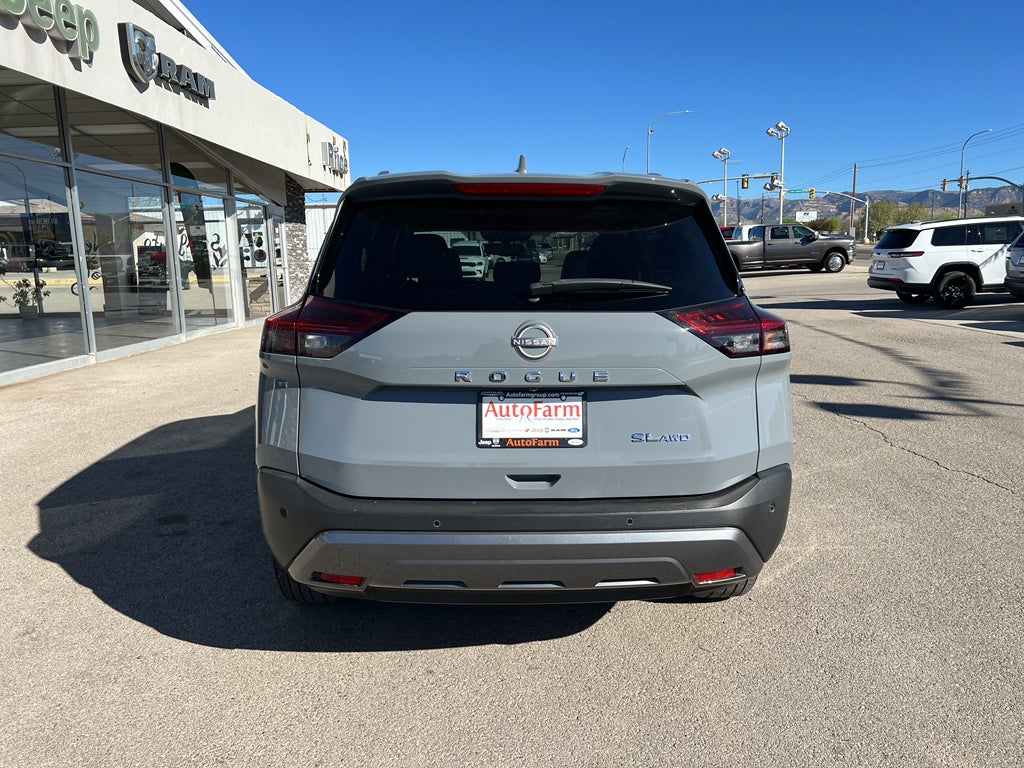 2023 Nissan Rogue SL