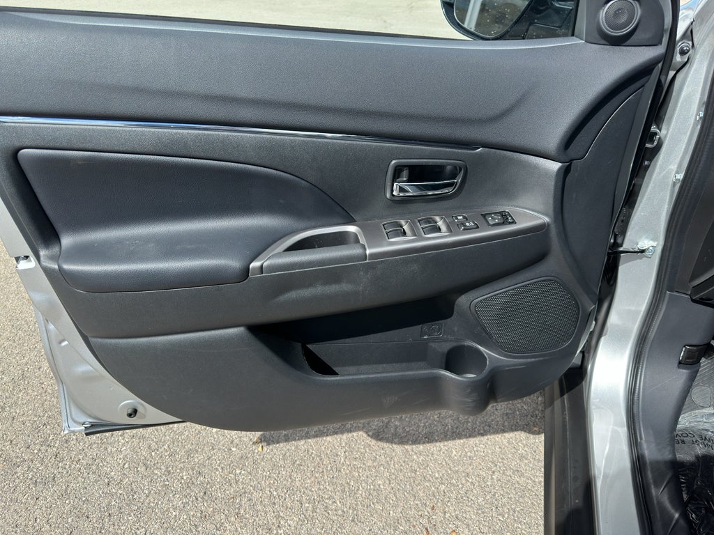 2024 Mitsubishi Outlander Sport ES