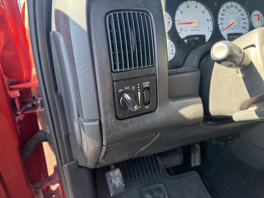 2005 Dodge Ram Pickup SLT