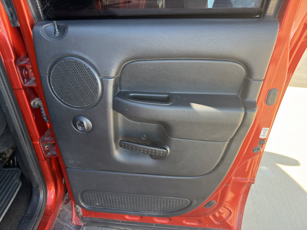 2005 Dodge Ram Pickup SLT