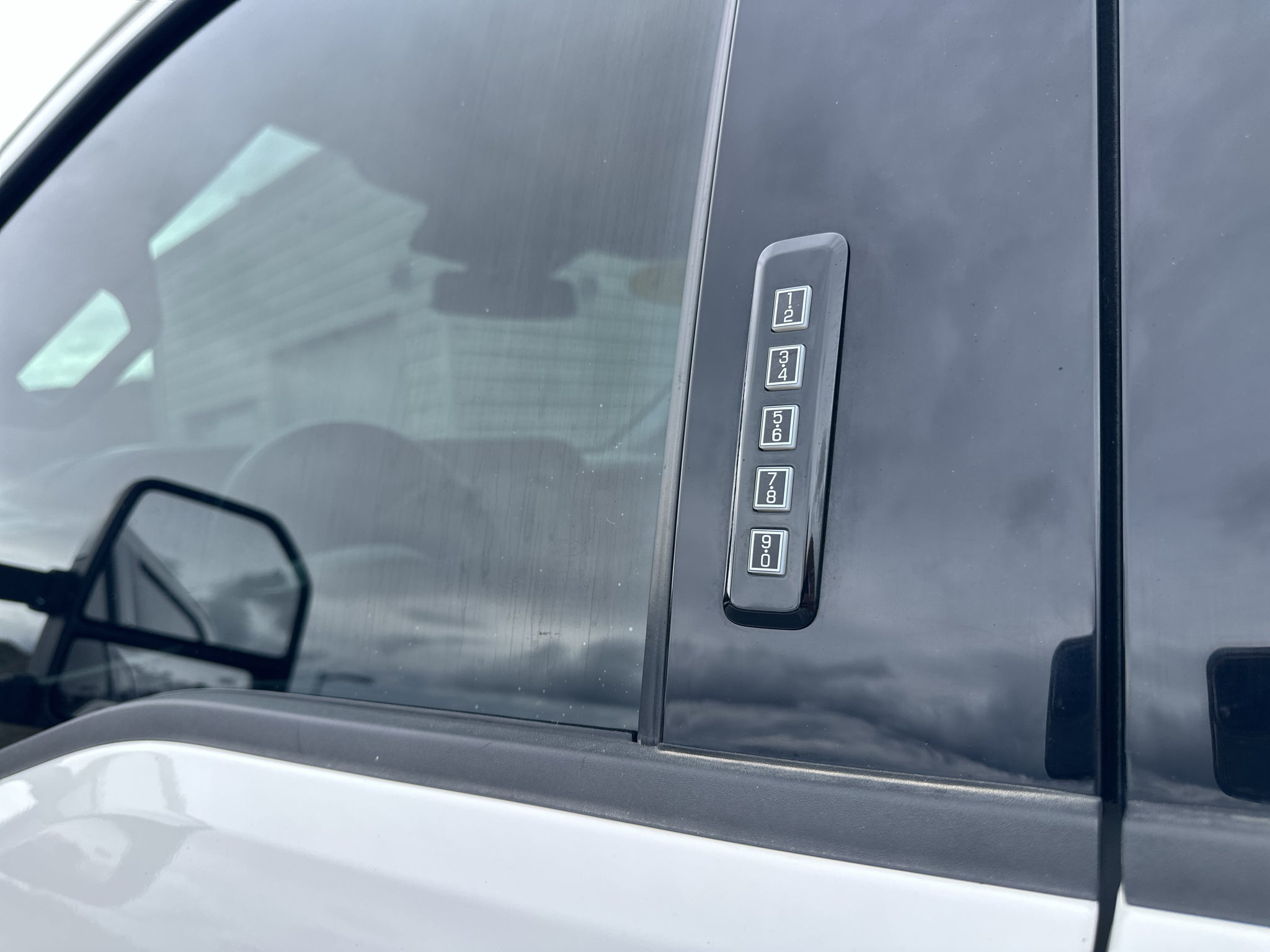 2023 Ford F-350 LARIAT