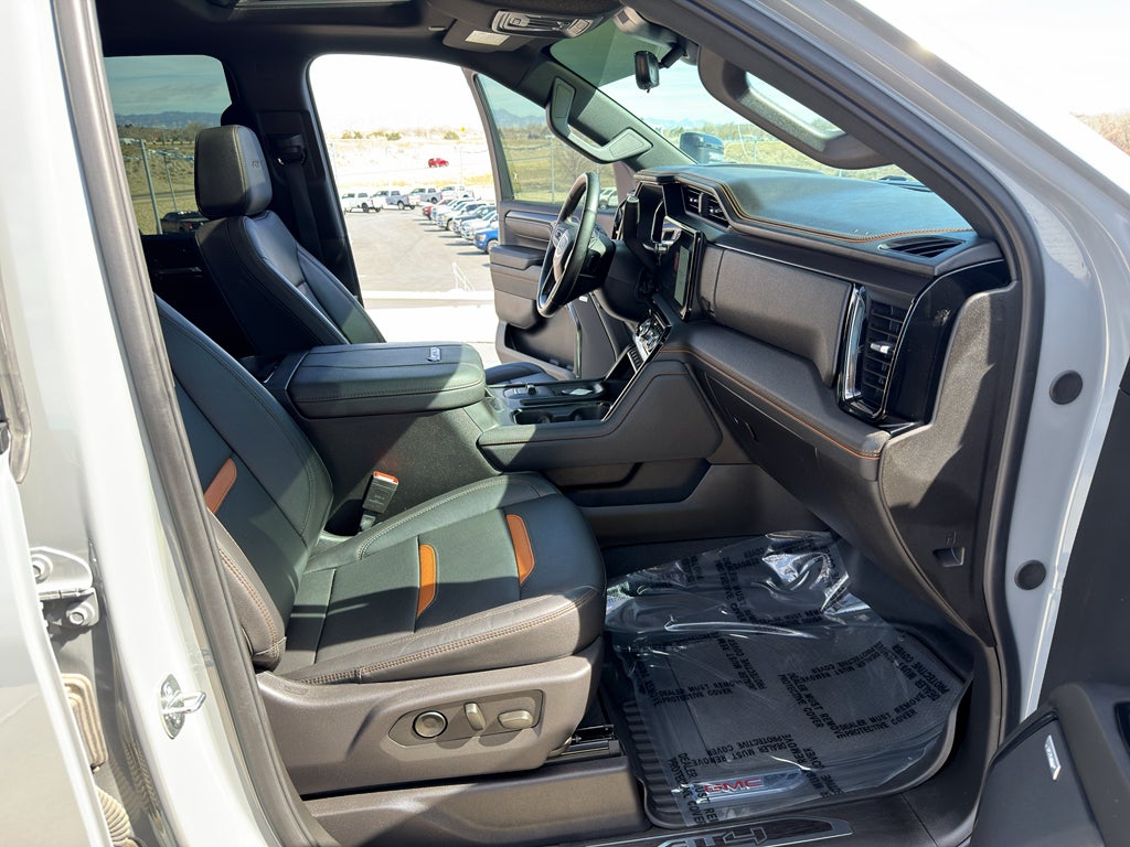 2024 GMC Sierra AT4