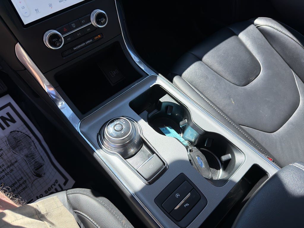 2021 Ford Edge Titanium