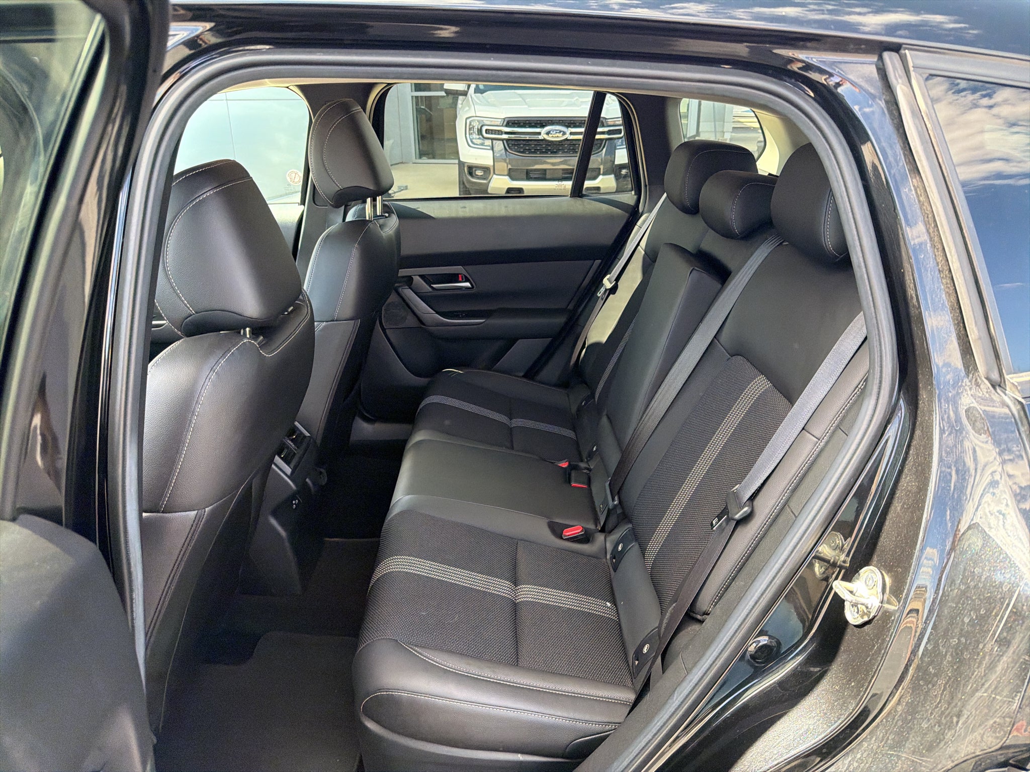2025 Mazda Mazda CX-50 Hybrid Preferred Package