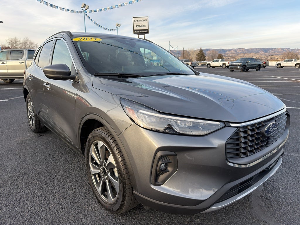 2025 Ford Escape Platinum