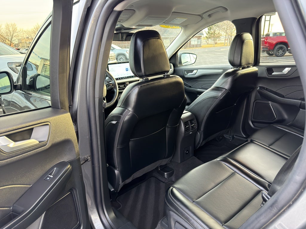 2025 Ford Escape Platinum