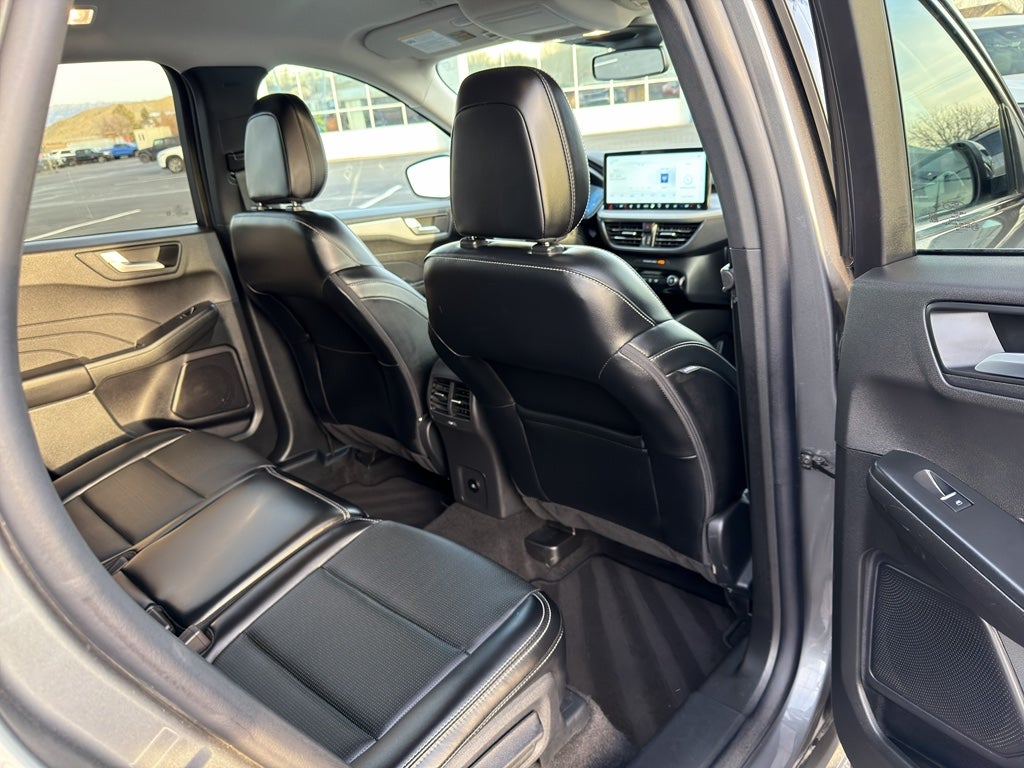 2025 Ford Escape Platinum