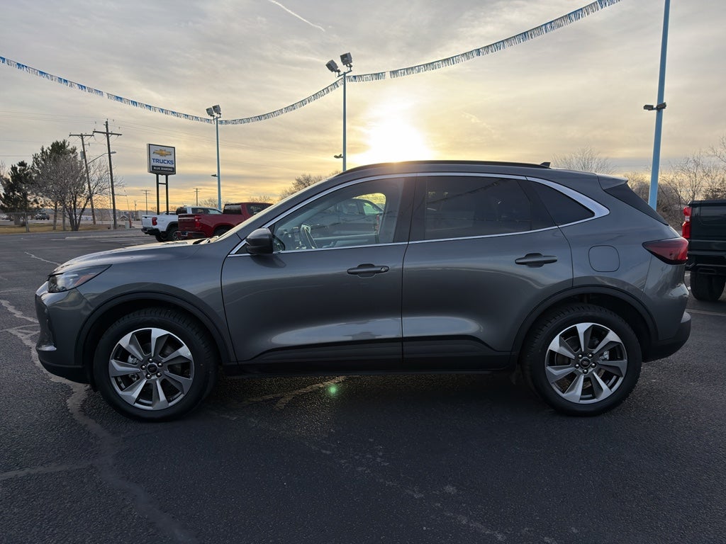 2025 Ford Escape Platinum