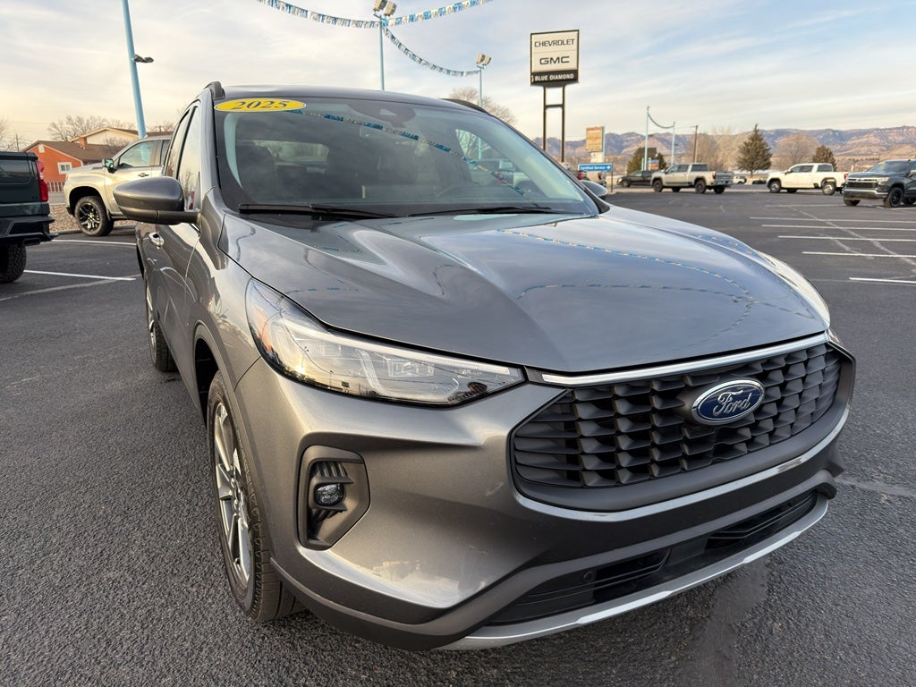 2025 Ford Escape Platinum