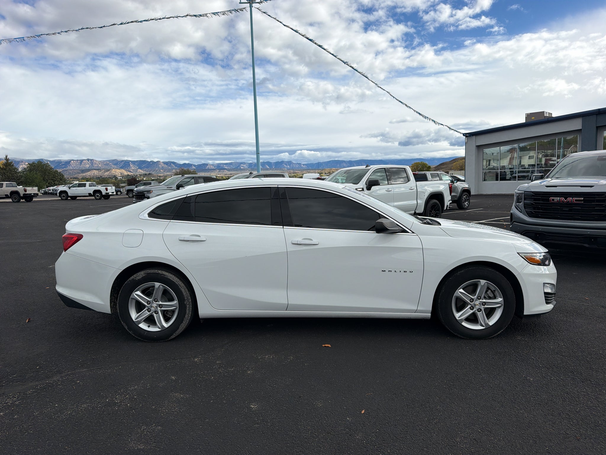 2023 Chevrolet Malibu LS