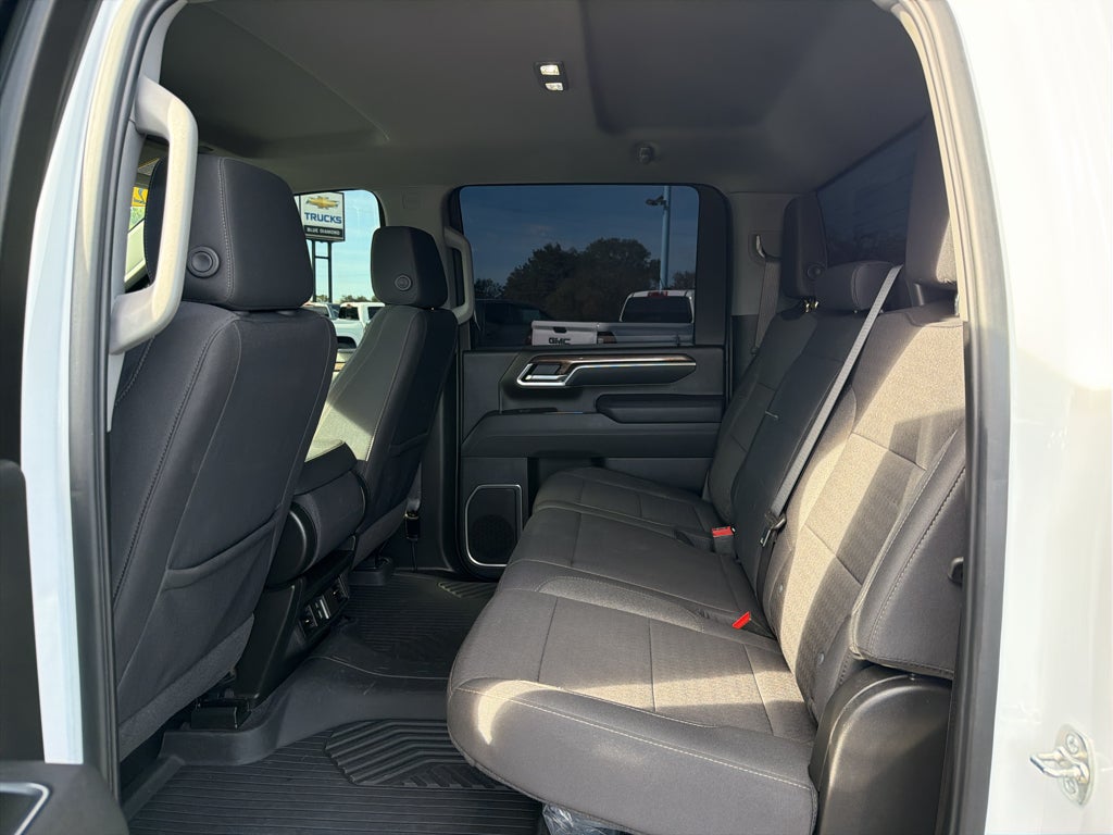 2026 Chevrolet Silverado LT