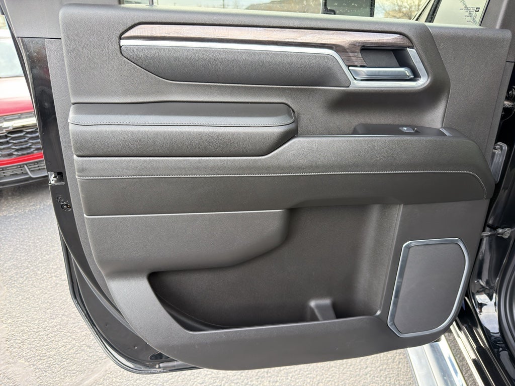 2025 Chevrolet Silverado LTZ