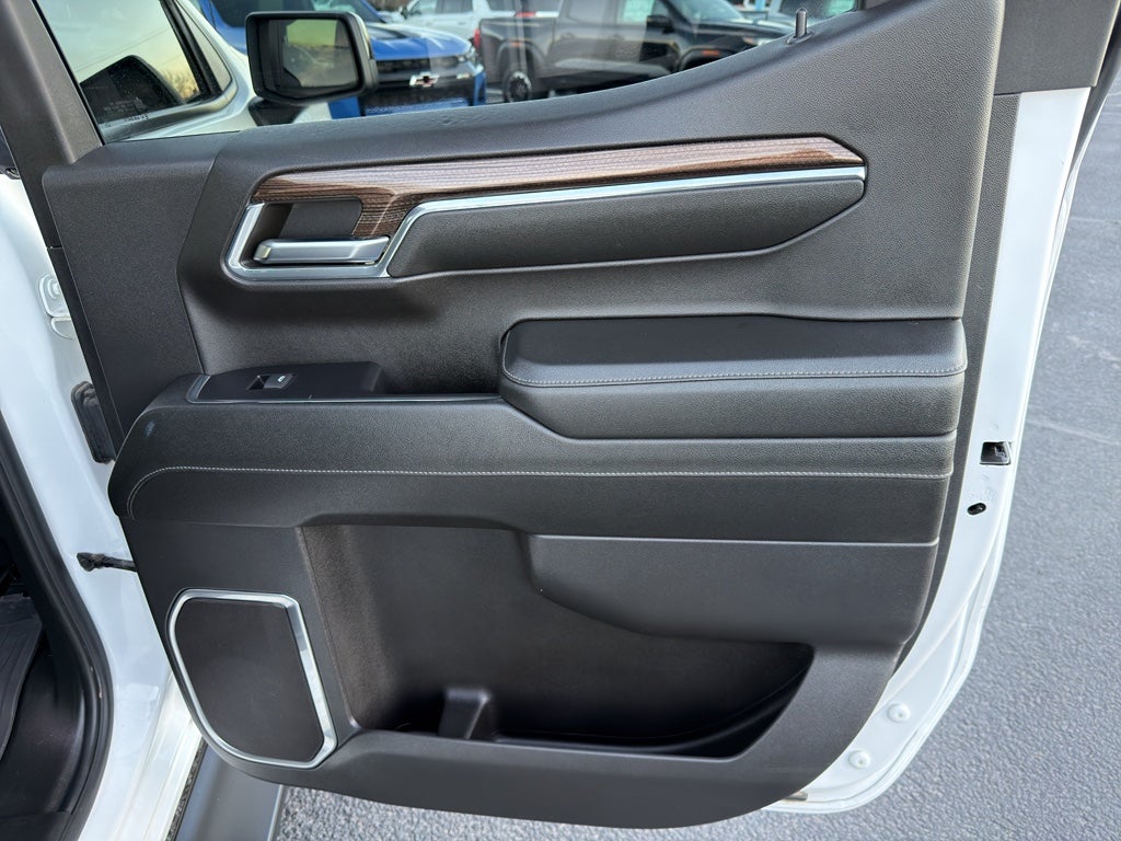 2024 Chevrolet Silverado RST