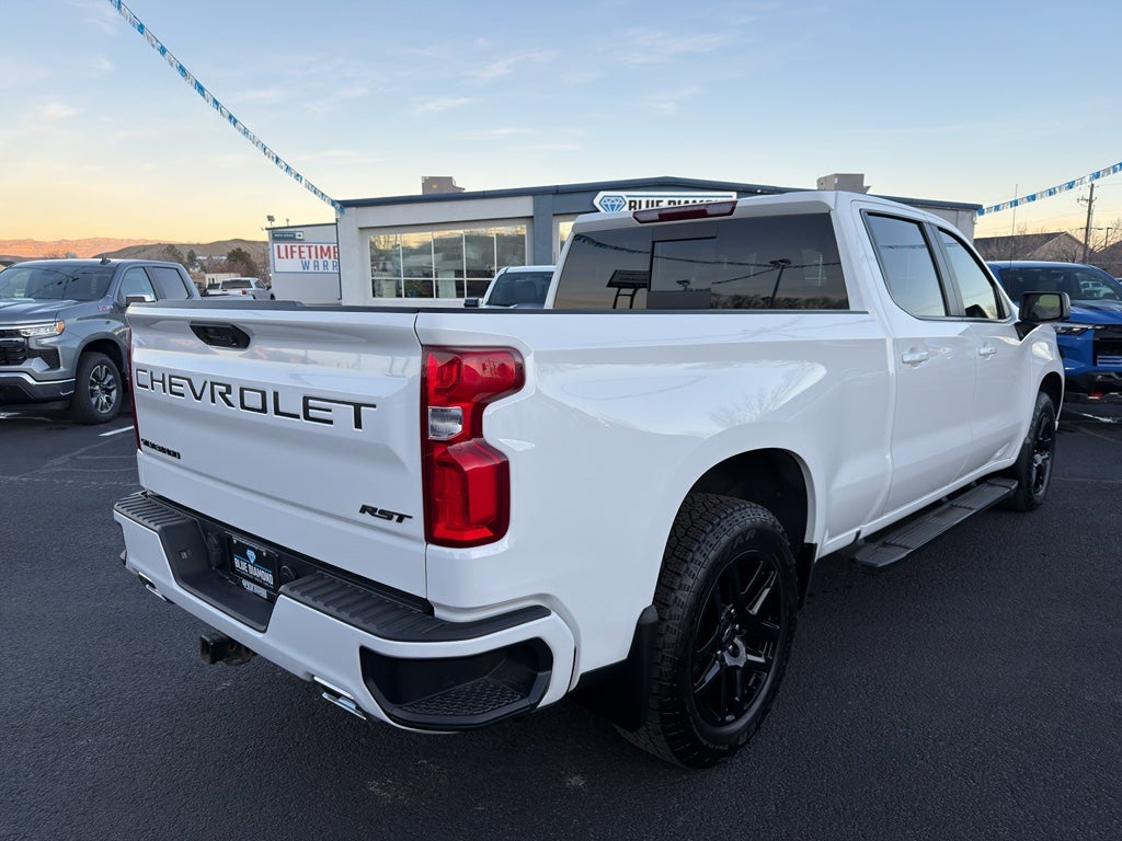 2024 Chevrolet Silverado RST
