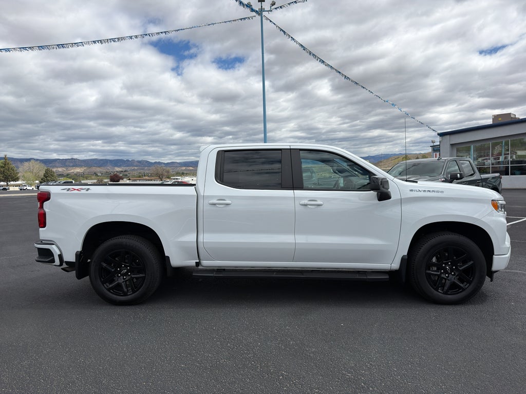 2024 Chevrolet Silverado RST