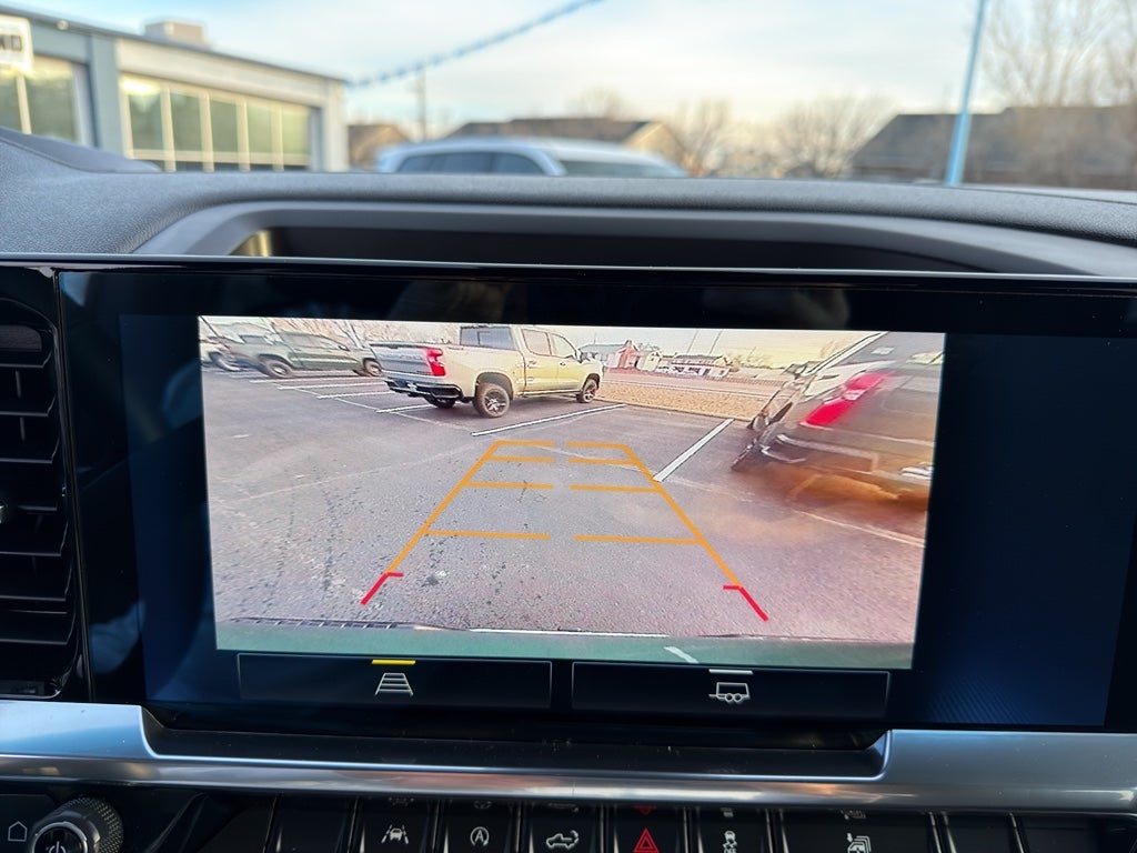 2025 Chevrolet Silverado LT