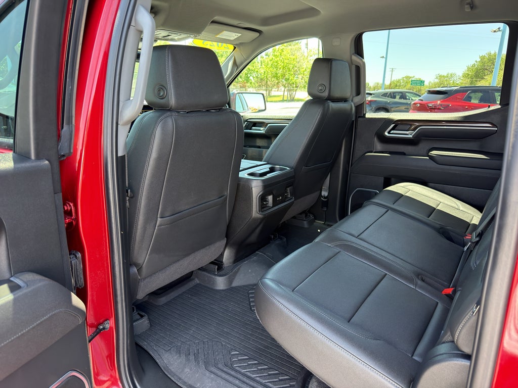 2025 Chevrolet Silverado RST