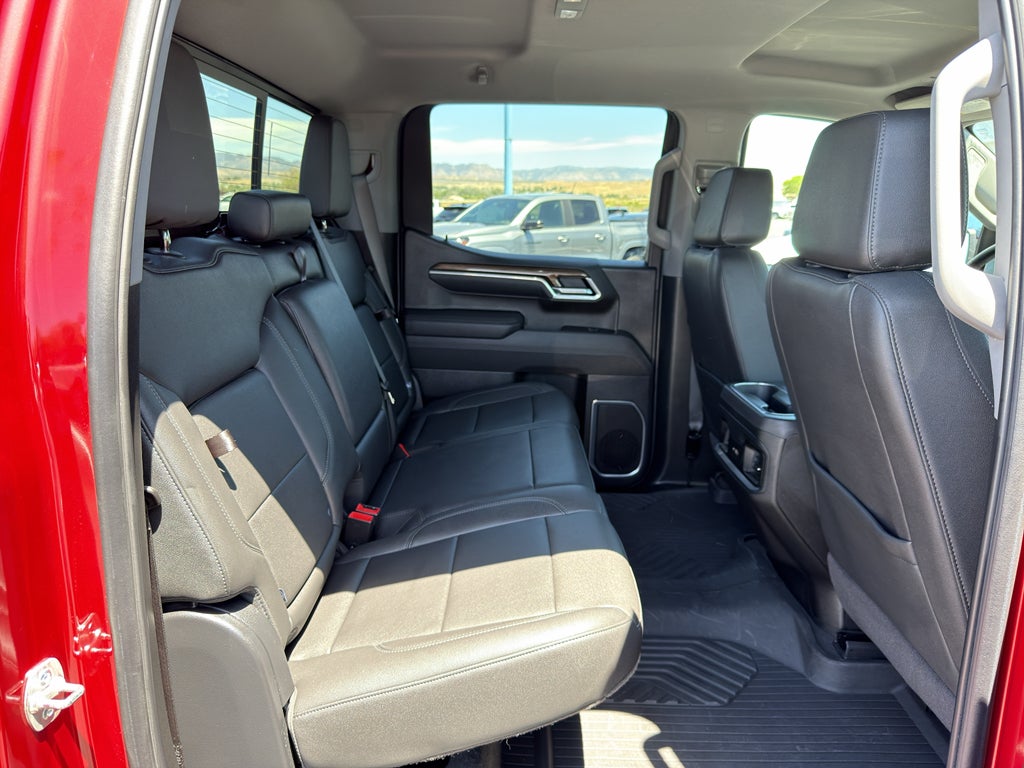 2025 Chevrolet Silverado RST