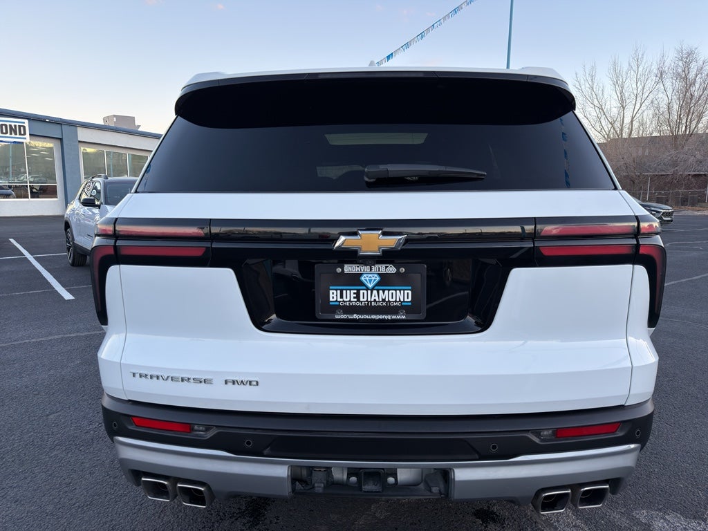2025 Chevrolet Traverse AWD LT