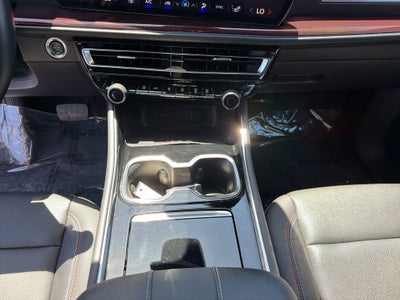 2025 Chevrolet Traverse AWD Z71