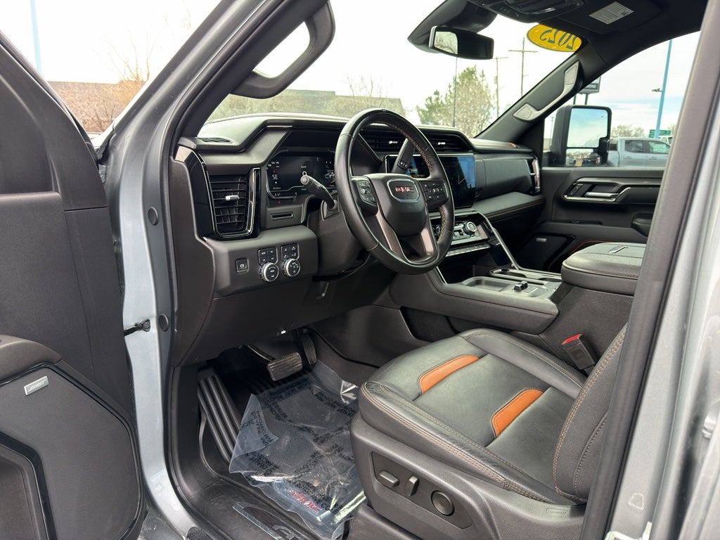 2025 GMC Sierra AT4