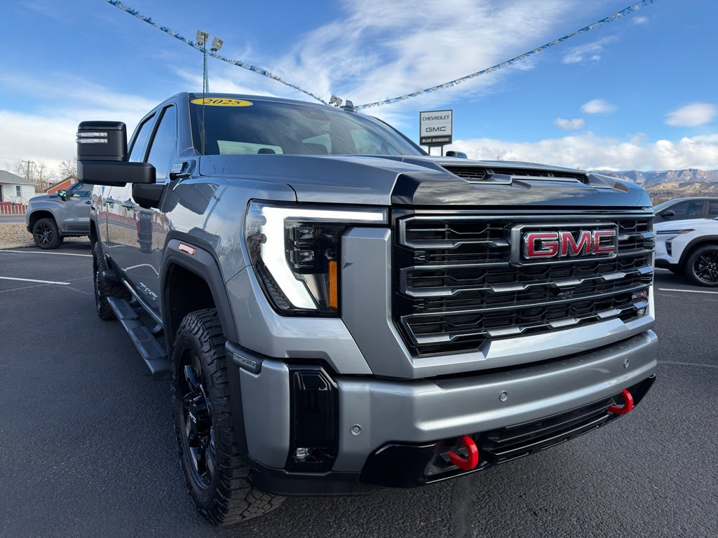 2025 GMC Sierra AT4