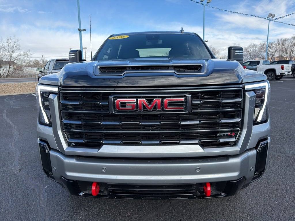2025 GMC Sierra AT4