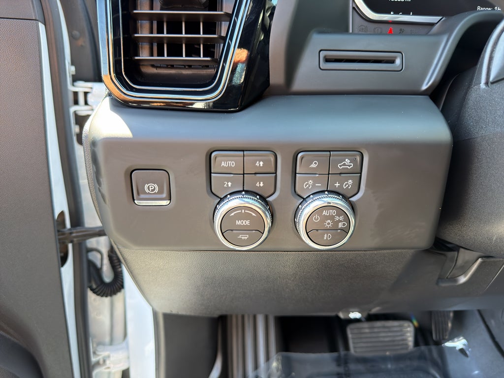 2026 GMC Sierra AT4