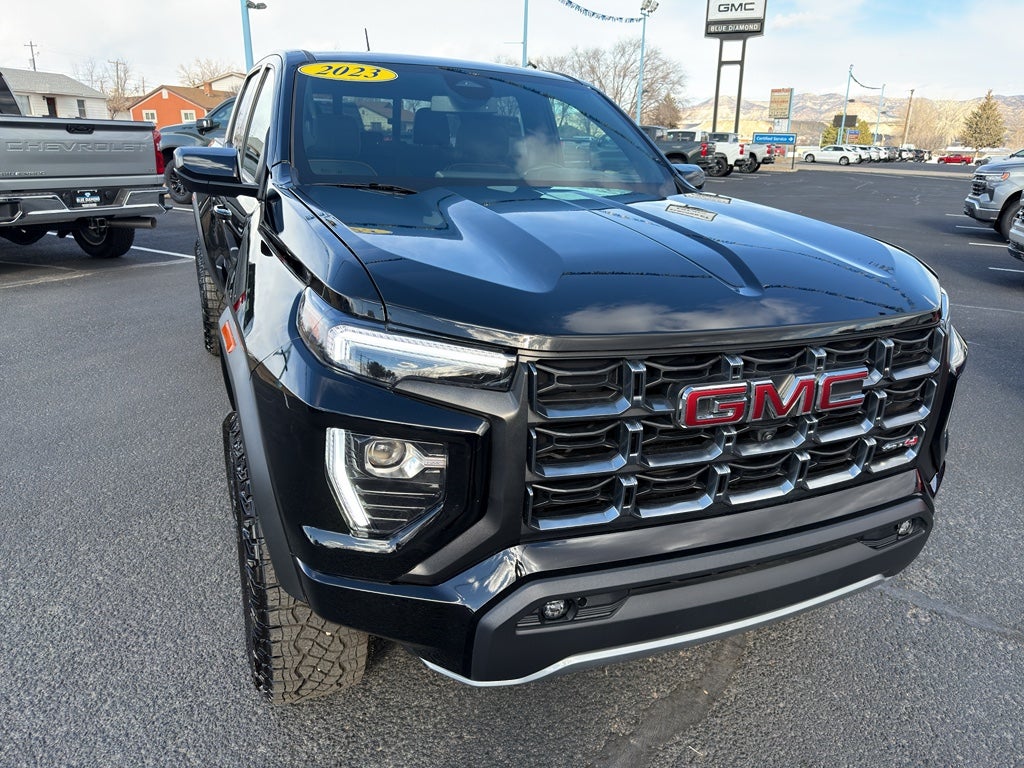 2023 GMC Canyon 4WD AT4