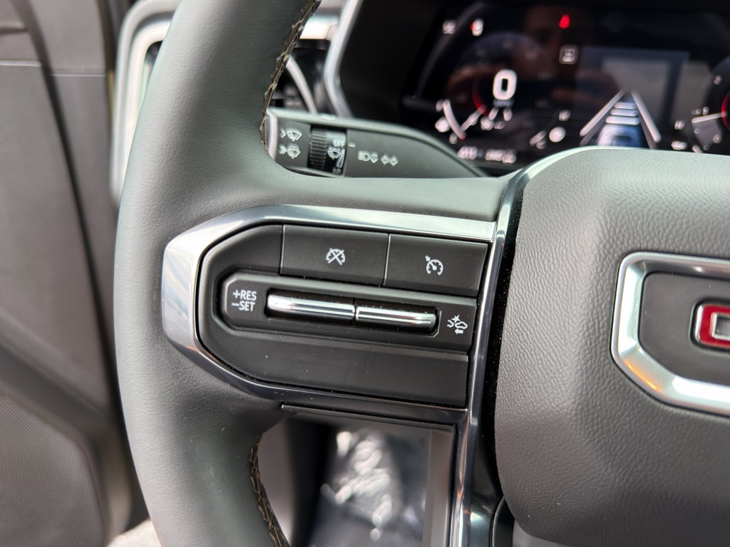 2024 GMC Canyon 4WD AT4