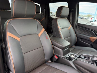 2024 GMC Canyon 4WD AT4