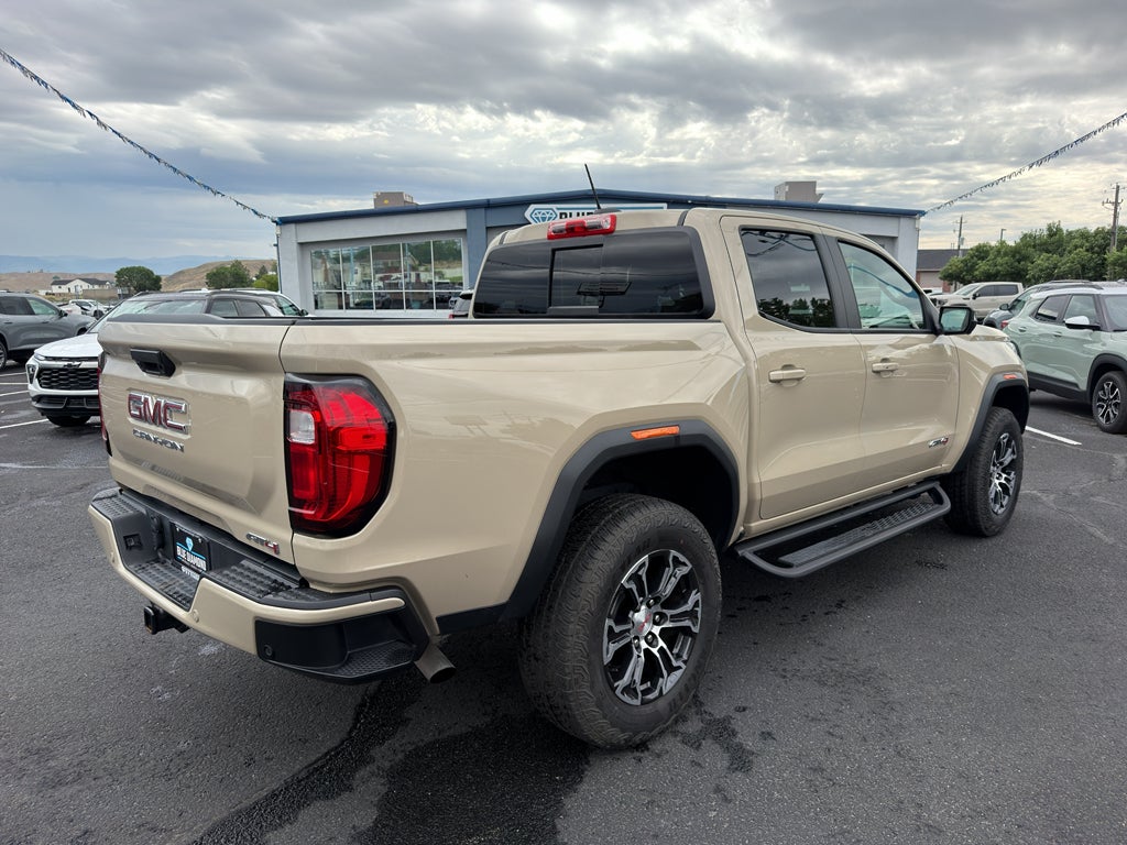 2024 GMC Canyon 4WD AT4