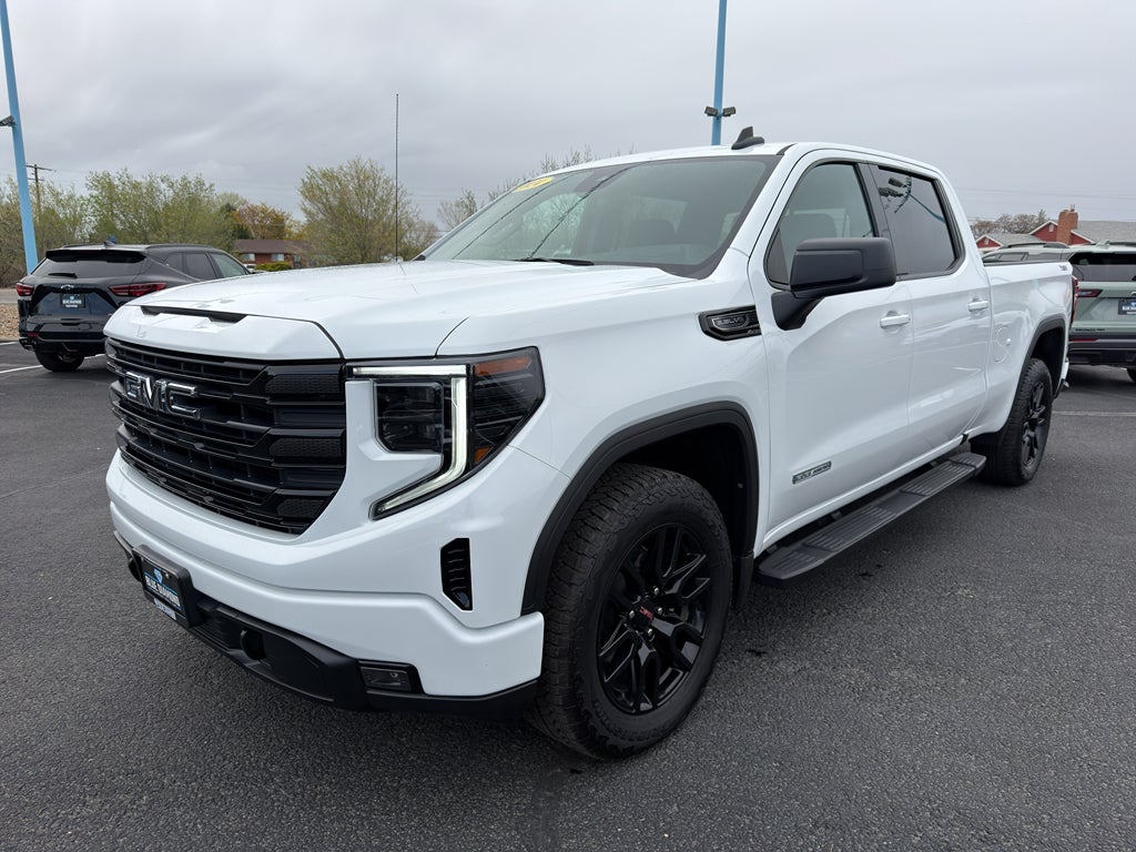 2024 GMC Sierra Elevation