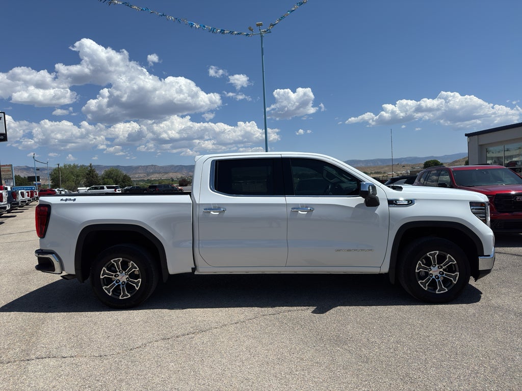 2024 GMC Sierra SLT
