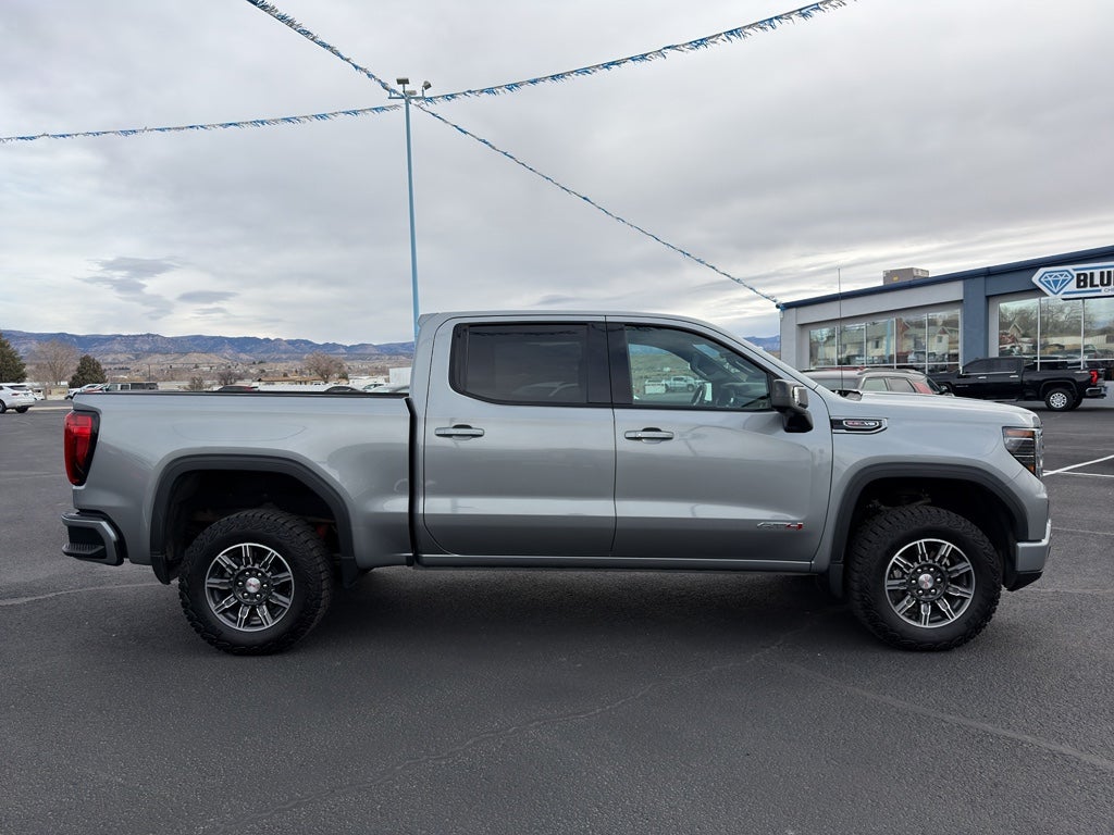 2025 GMC Sierra AT4
