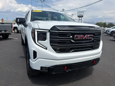 2025 GMC Sierra AT4