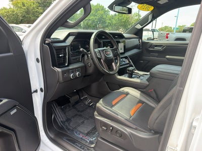 2025 GMC Sierra AT4