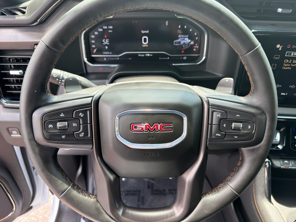 2025 GMC Sierra AT4