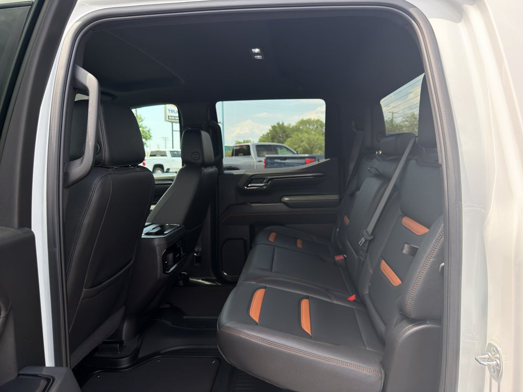 2025 GMC Sierra AT4