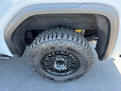 2025 GMC Sierra AT4X