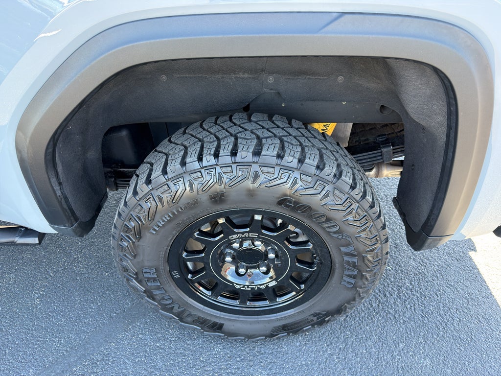 2025 GMC Sierra AT4X