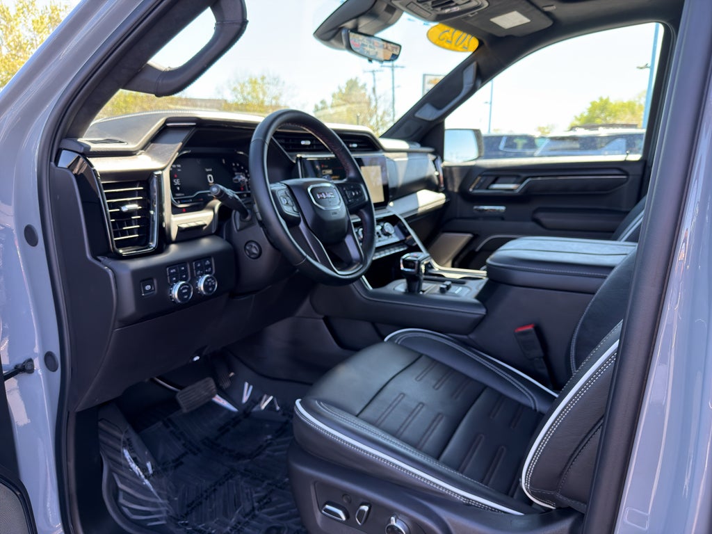 2025 GMC Sierra AT4X
