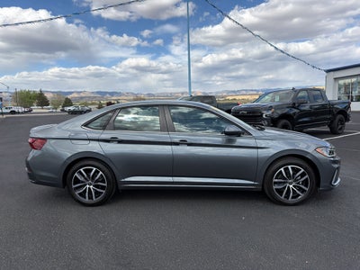 2025 Volkswagen Jetta SE